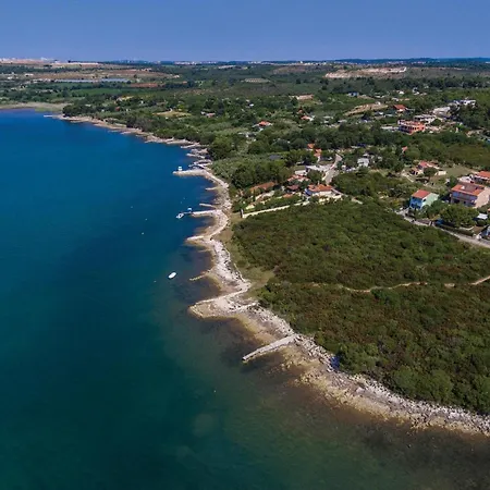 Villa Tesa In Medulin With Sea View Pomer