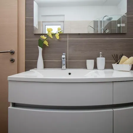 Tesa In Medulin With Sea View Villa Pomer